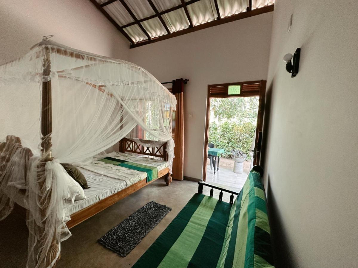 Midigama Inn Ahangama Exterior photo